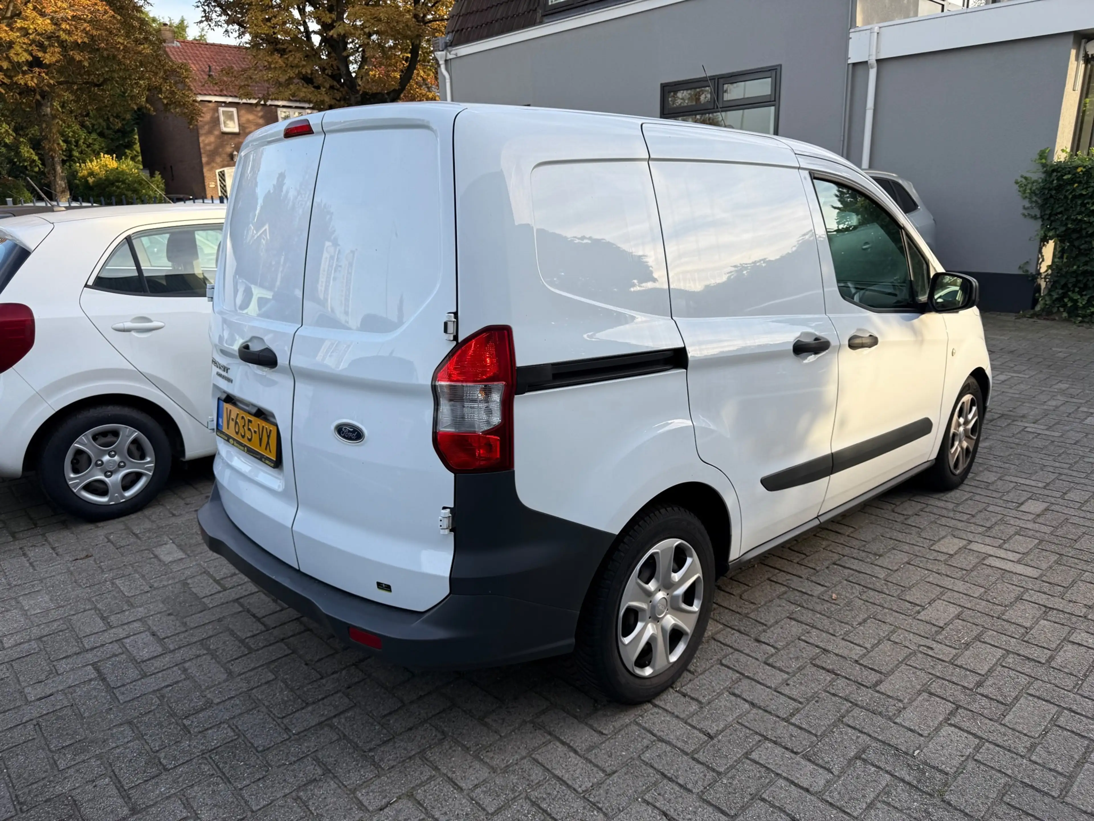 Ford Transit Courier 1.0 Trend / BENZINE / AIRCO / CRUISE CONTROL / SCH — photo 6