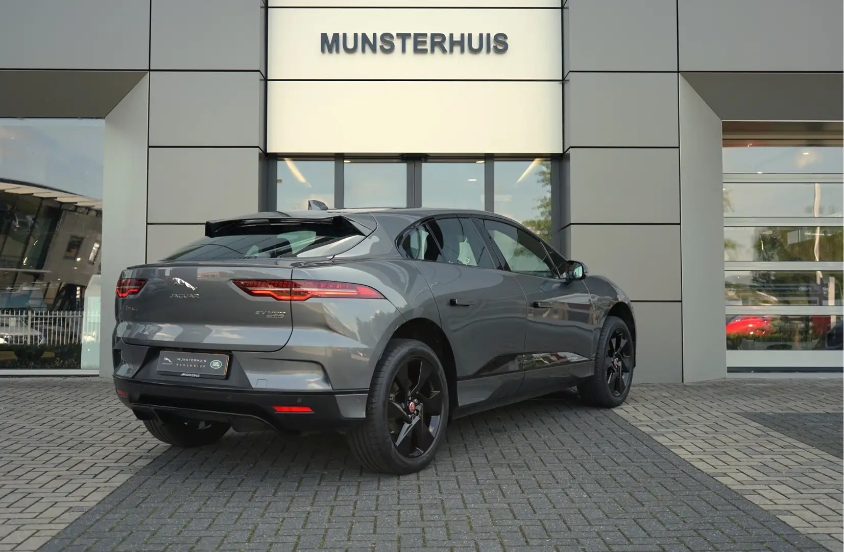 Jaguar I-Pace EV400 S 90 kWh | Voorstoelen verwarmd | Meridian | Gris - 2