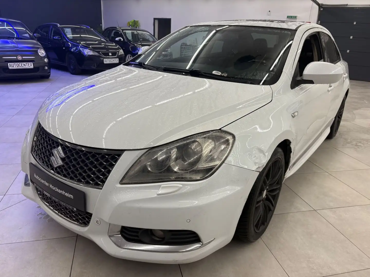 Suzuki Kizashi Sport / 1.Hand / Leder / SHZ / - 2