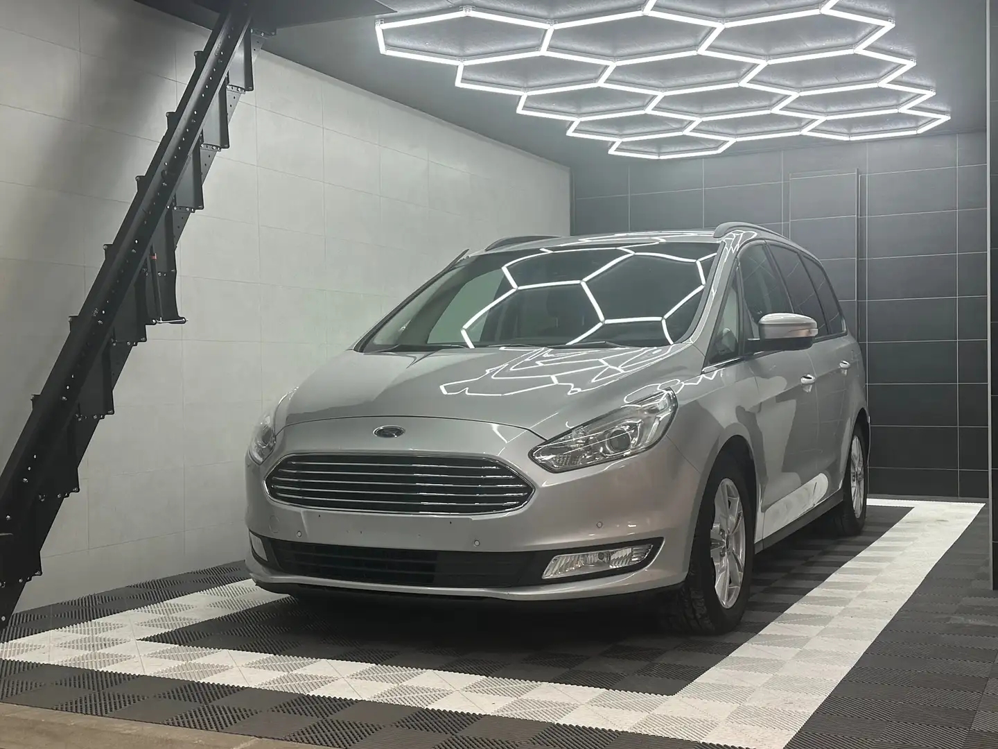 Ford Galaxy Galaxy 2.0 TDCi *** 7 PLACES *** - 1