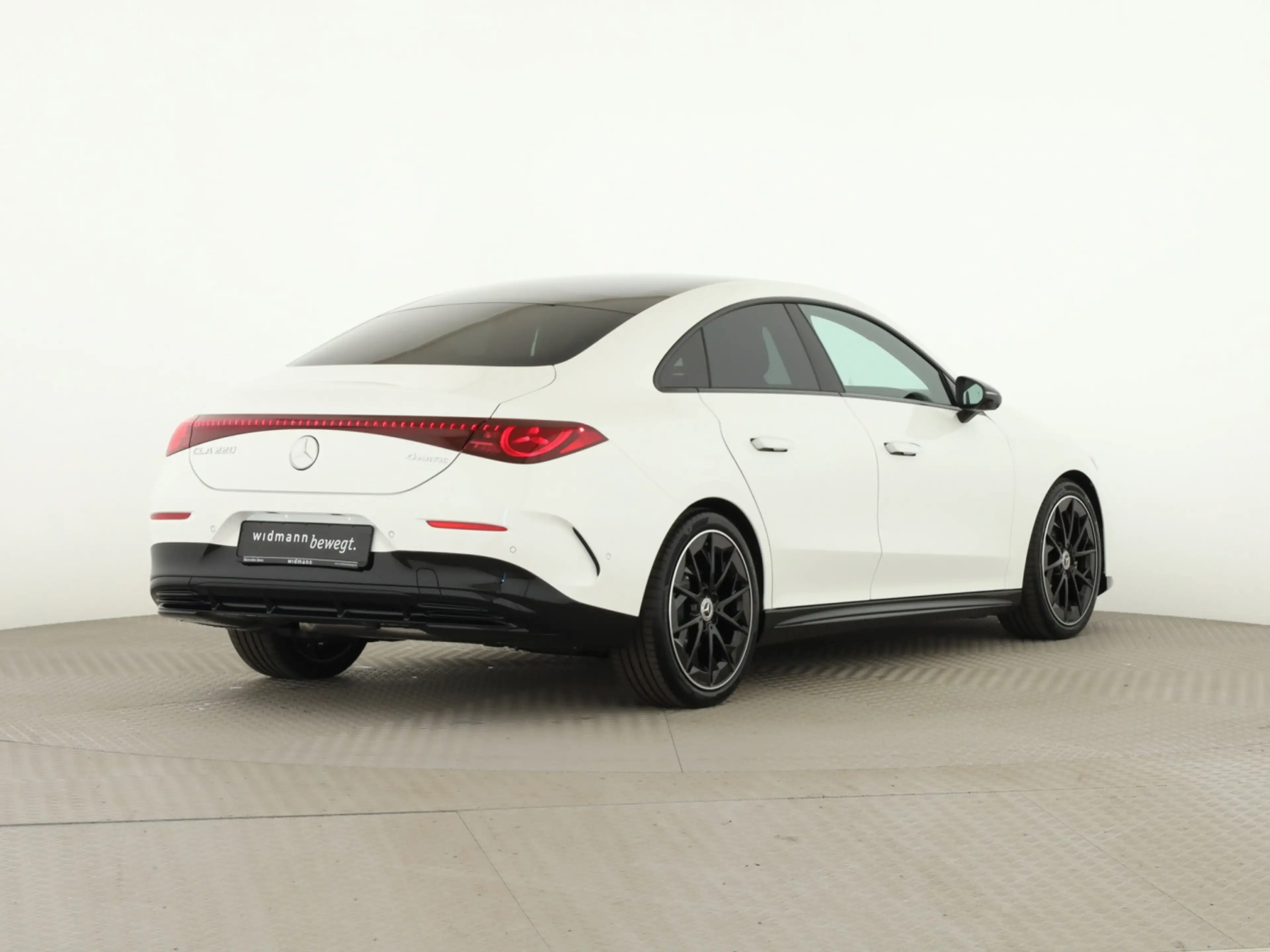 Mercedes-Benz CLA 220 4MATIC AMG*Pano*AHK*Night*HUD*Burmester* — photo 6
