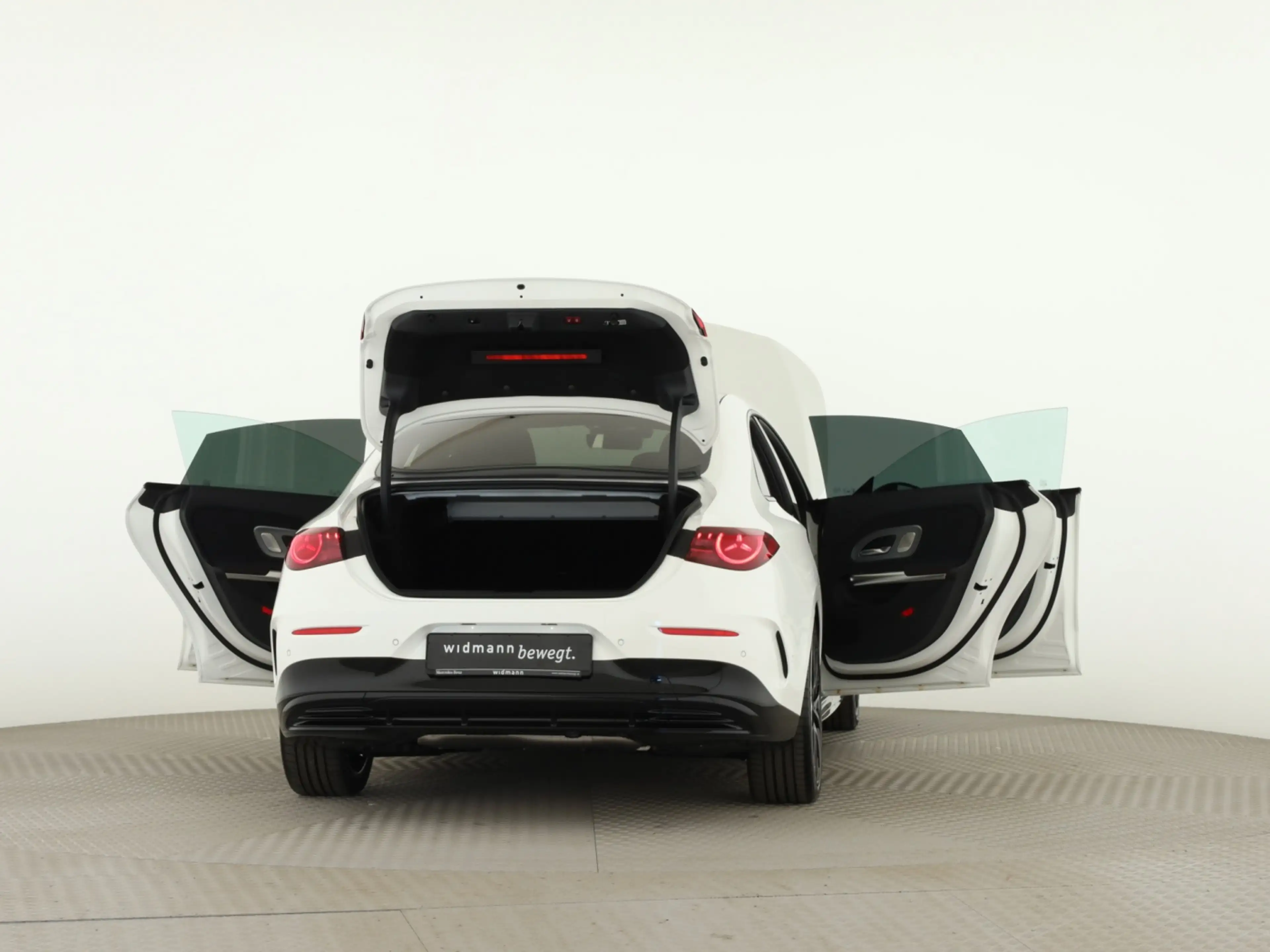 Mercedes-Benz CLA 220 4MATIC AMG*Pano*AHK*Night*HUD*Burmester* — photo 9