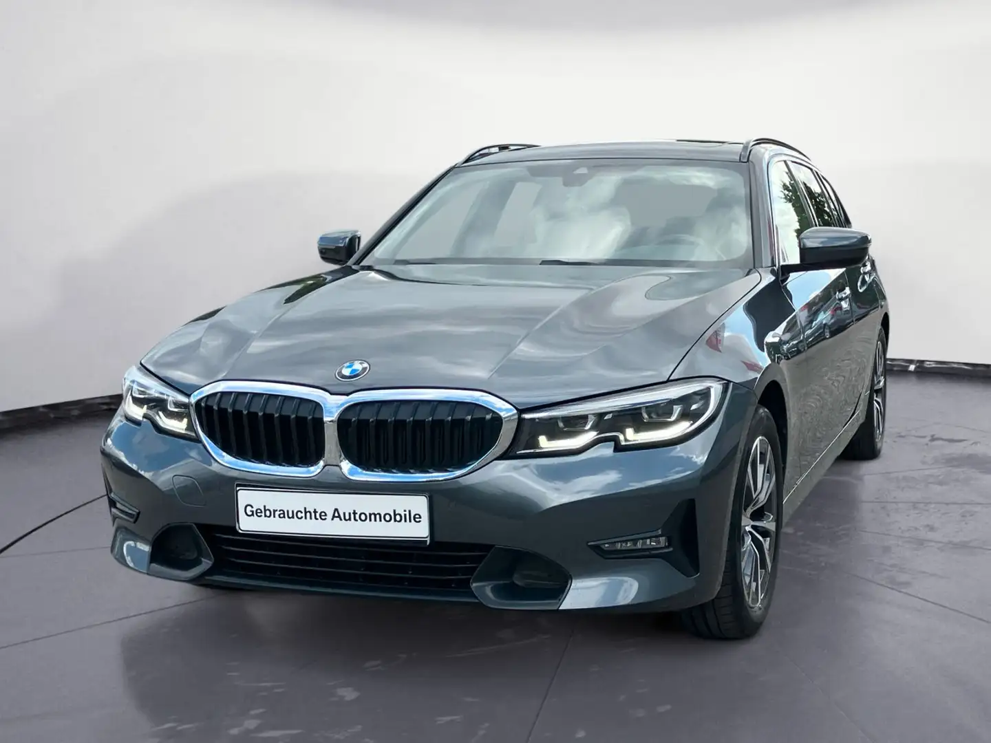 BMW 318 d Touring Sport Line Panorama Standhzg. AHK Gris - 2