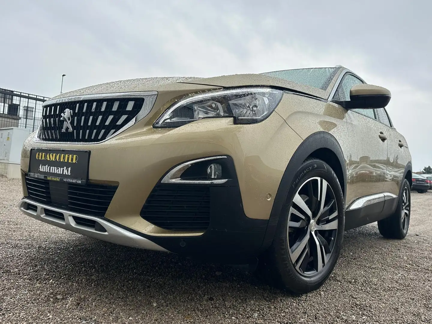 Peugeot 3008 Allure Aut. *1-Besitz*Finanzierung* Gold - 2