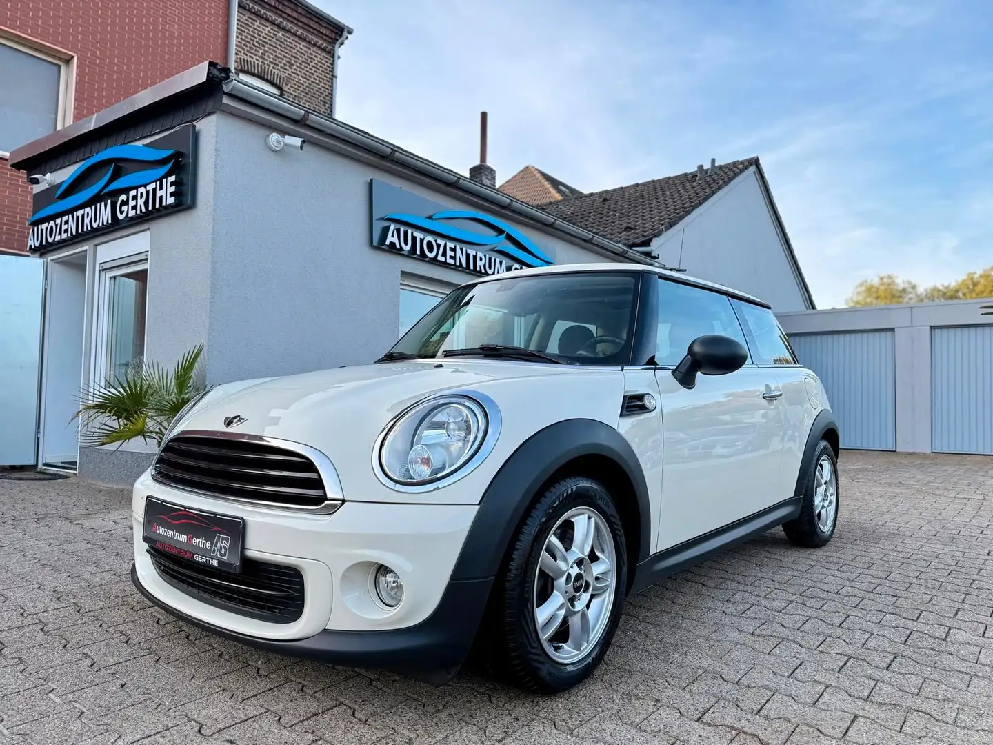 MINI One Mini Pepper *Automatik*CarPlay*Panorama*SHZ* Blanc - 2