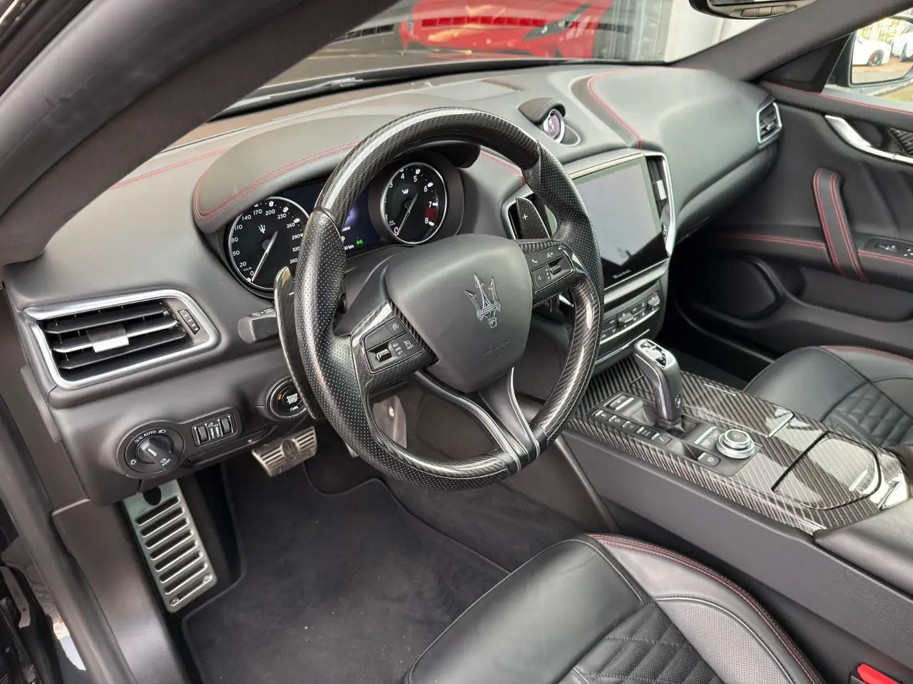 Maserati Ghibli 2021 — фото 10