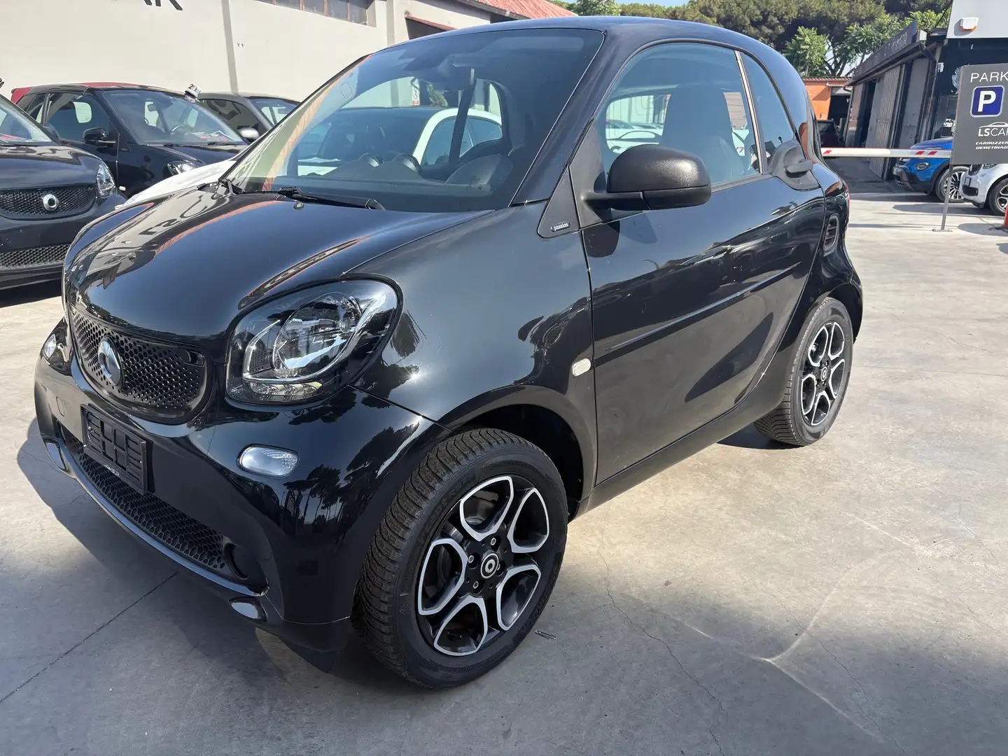 smart forTwo Chiamare prima per info Nero - 1