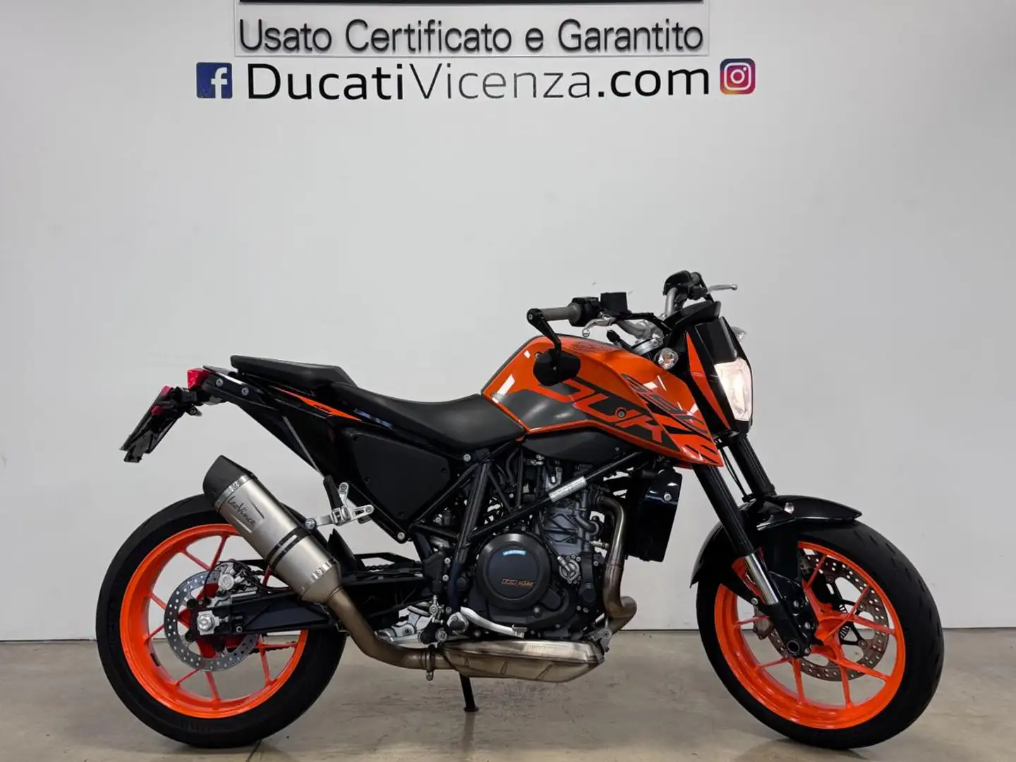 KTM 690 Duke NAKED Naranja - 1