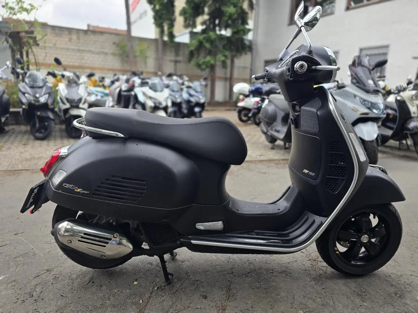 Vespa GTS Super Tech 125 SUPER TECH TÜV NEU ABS ASR LED Noir - 2