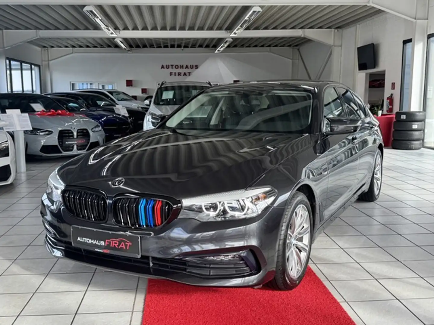 BMW 520 i Sport Line°Navi°M-Lenkrad°Ambiente° Gris - 2
