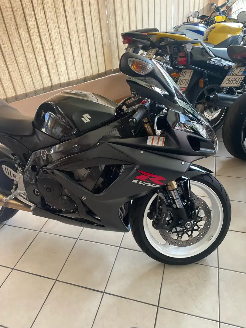 Suzuki GSX-R 600 - 1