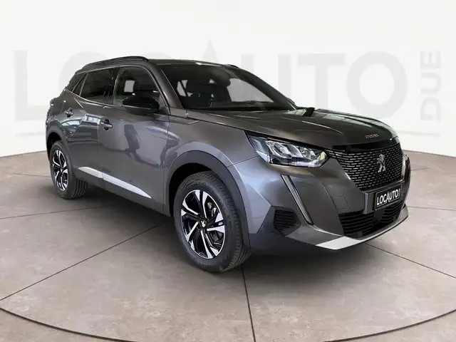 Peugeot 2008 view 3