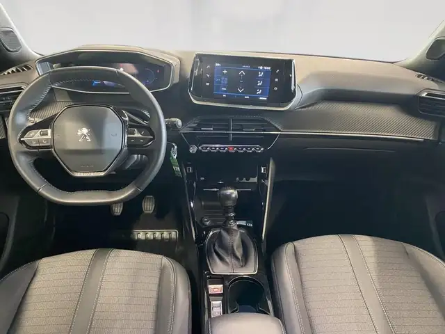 Peugeot 2008 view 6