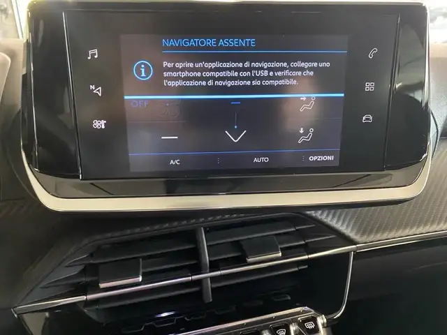 Peugeot 2008 view 10