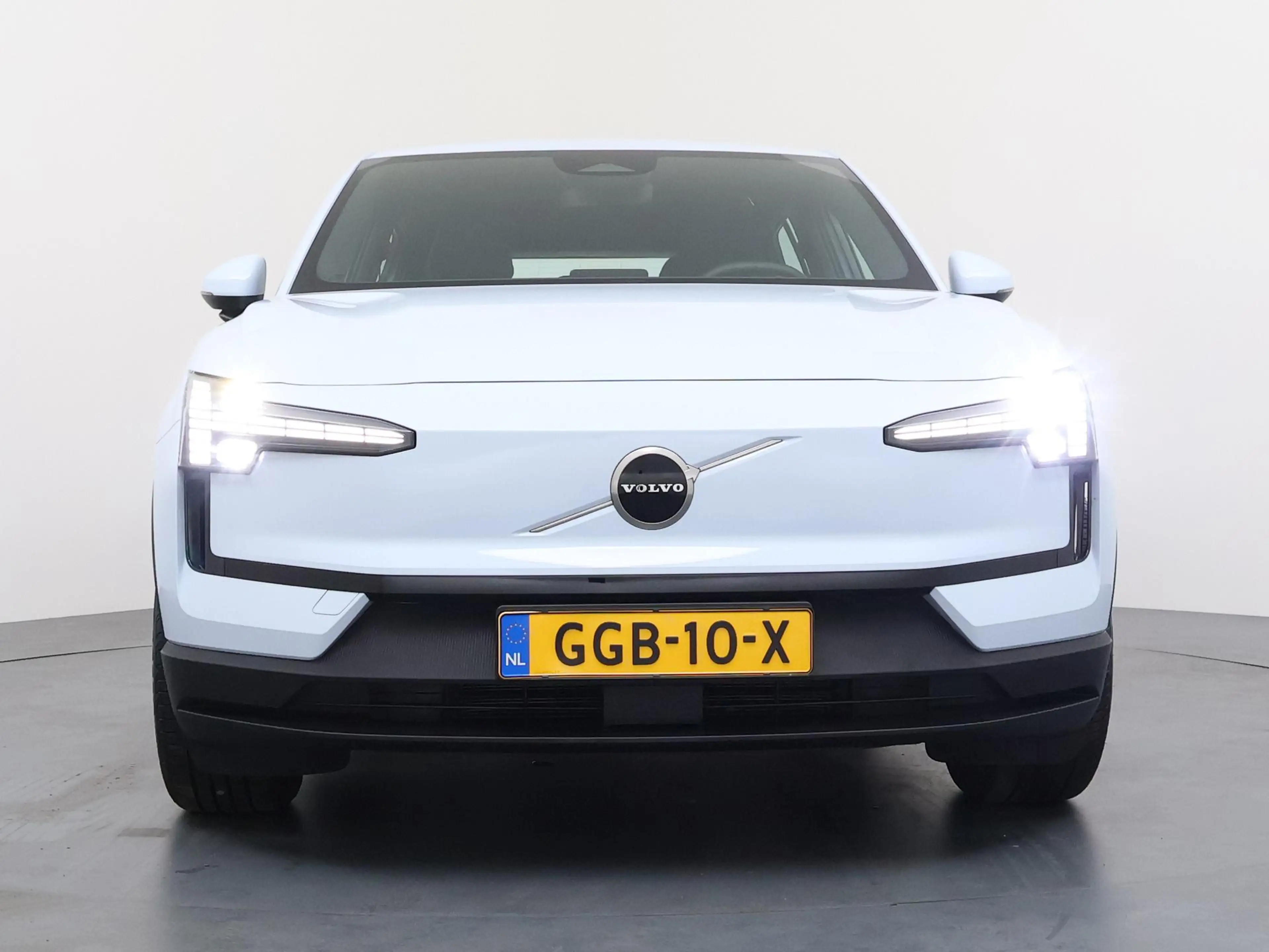 Volvo EX30 Single Motor Core 51 kWh | SOH 98,8% | 337 km WLTP — photo 8