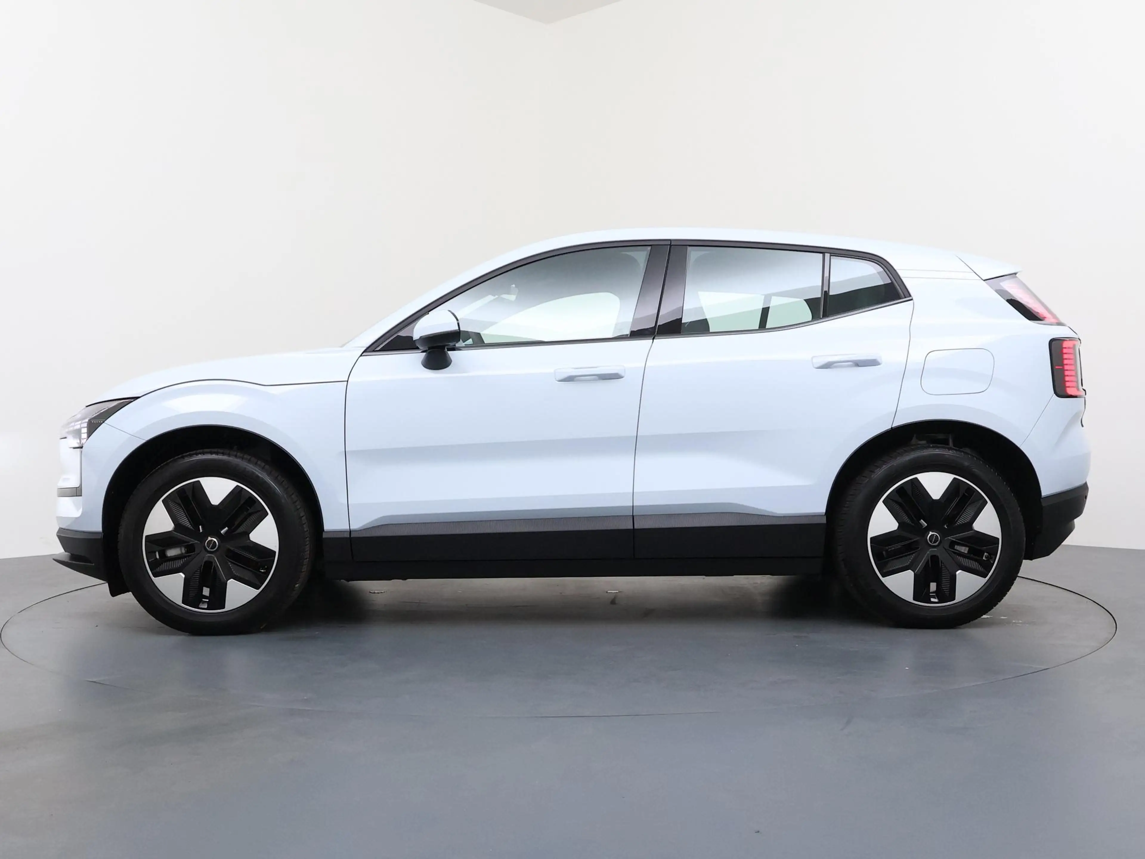Volvo EX30 Single Motor Core 51 kWh | SOH 98,8% | 337 km WLTP — photo 2