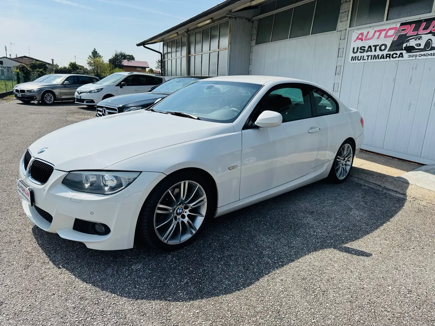 BMW 320 320d Coupe Msport 184cv Weiß - 1