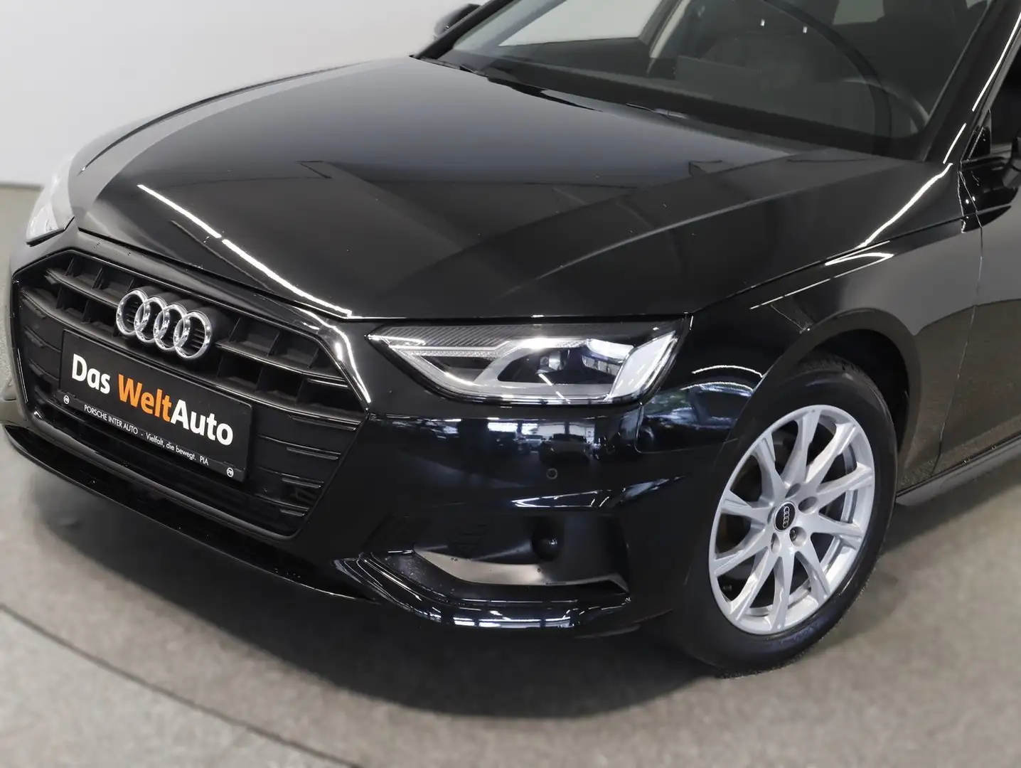 Audi A4 35 TFSI advanced Schwarz - 2