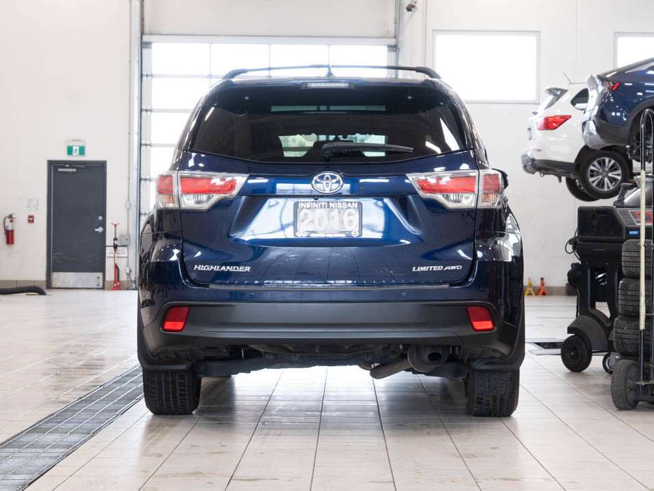 2016 Toyota Highlander Limited AWD — снимка 1