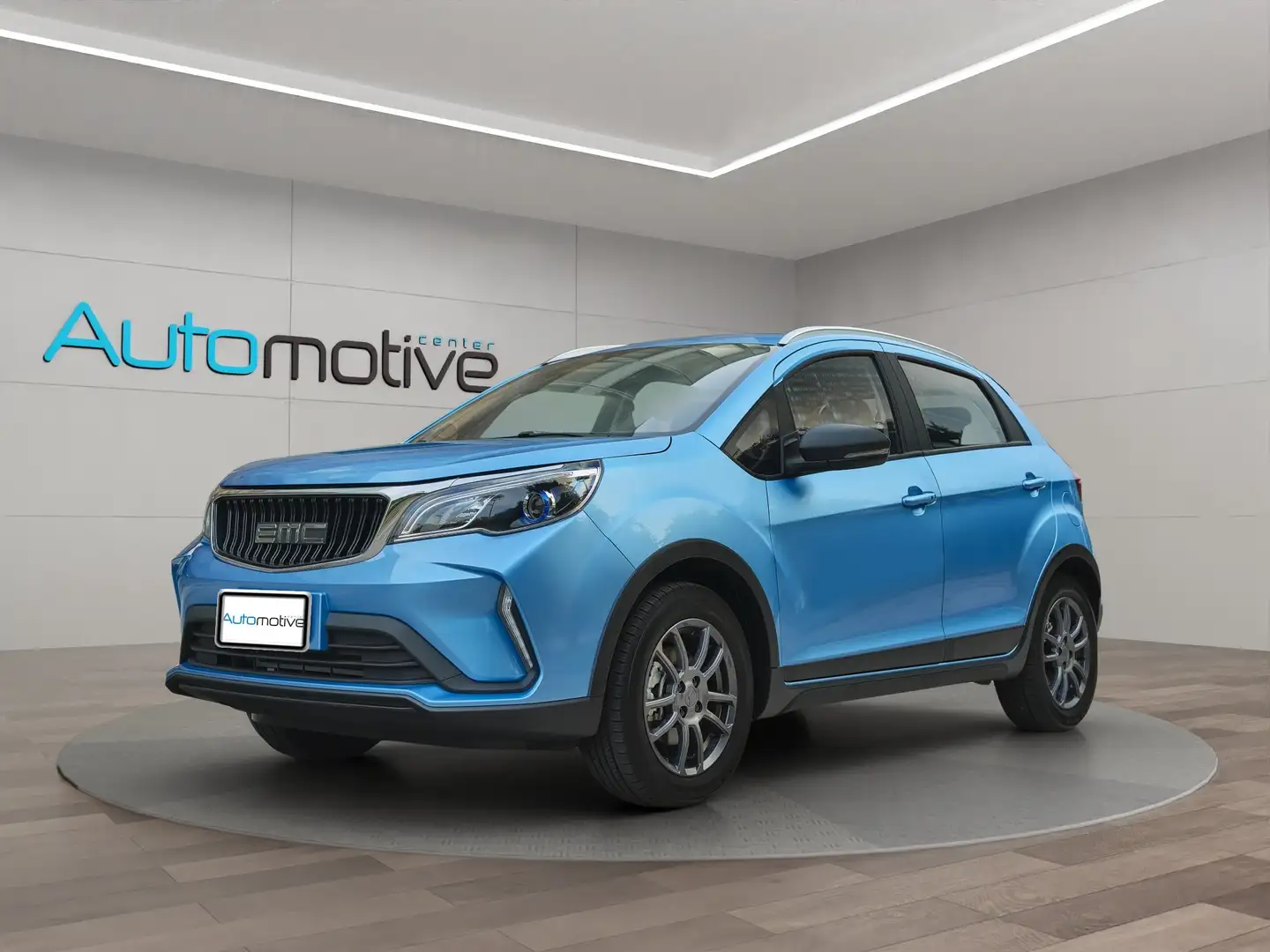 EMC QUATTRO Quattro 1.5 103cv Schwarz - 1