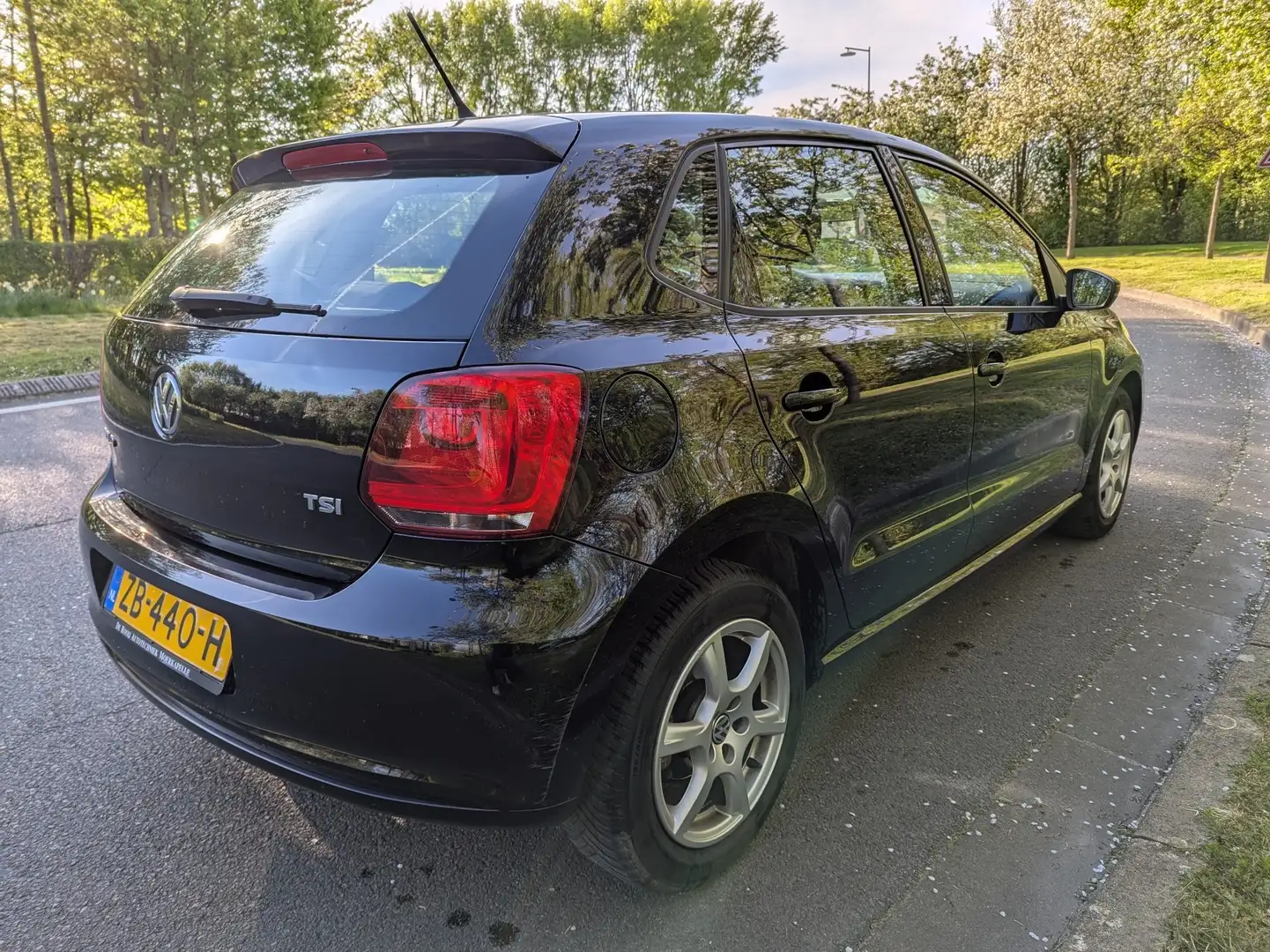 Volkswagen Polo 1.2 tsi highline 6r - 2