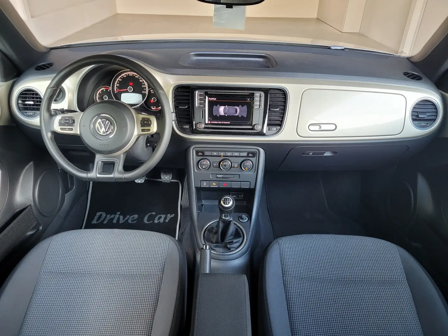 Volkswagen Maggiolino CABRIO 2.0 tdi FULL-LED APPLE CARPLAY+ANDROID AUTO Argento - 2