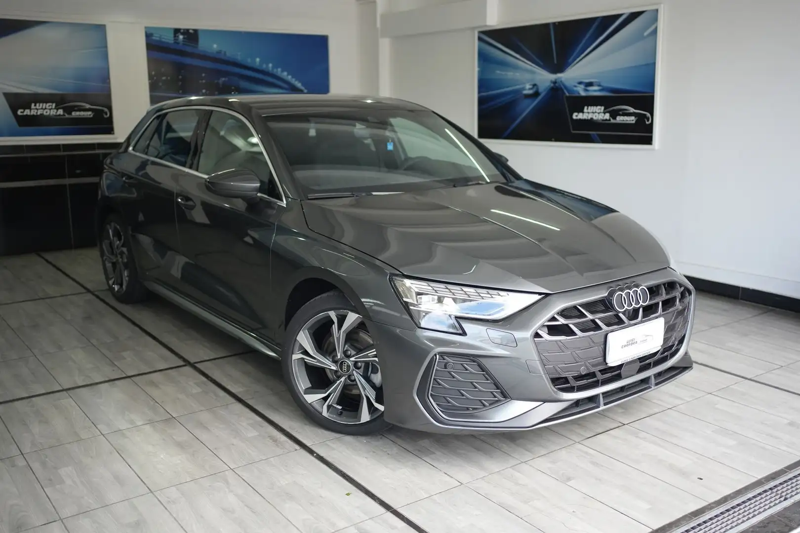 Audi A3 Restyling SPB 35 TDI S LINE Int+ext Grigio - 2