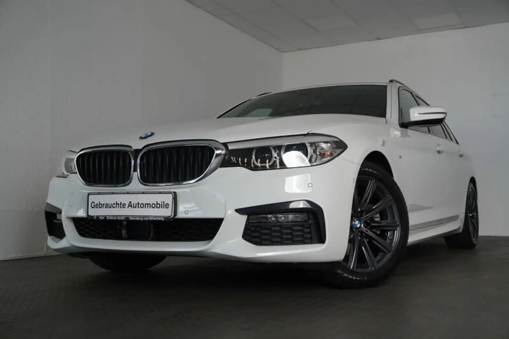 BMW 520 i Touring M Sportpaket *PGSD.ACC.PARKASSIST* Wit - 2