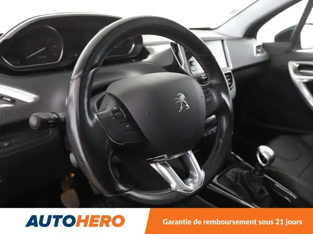Peugeot 2008 view 11