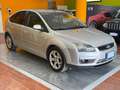 Ford Focus + 1.6 TDCi (90CV) 5p. Grigio - thumbnail 2