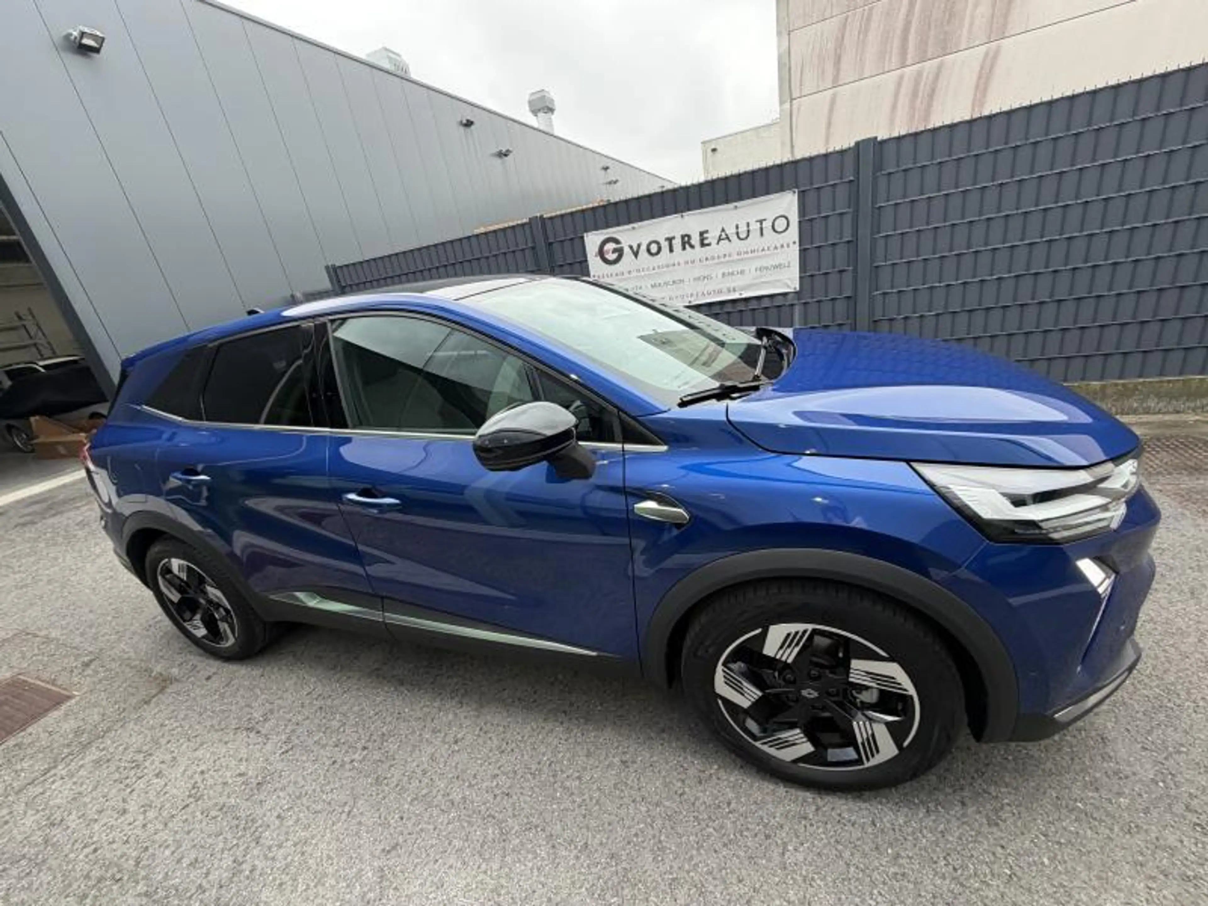Renault Symbioz Techno etechfullhybrid 145 — photo 4