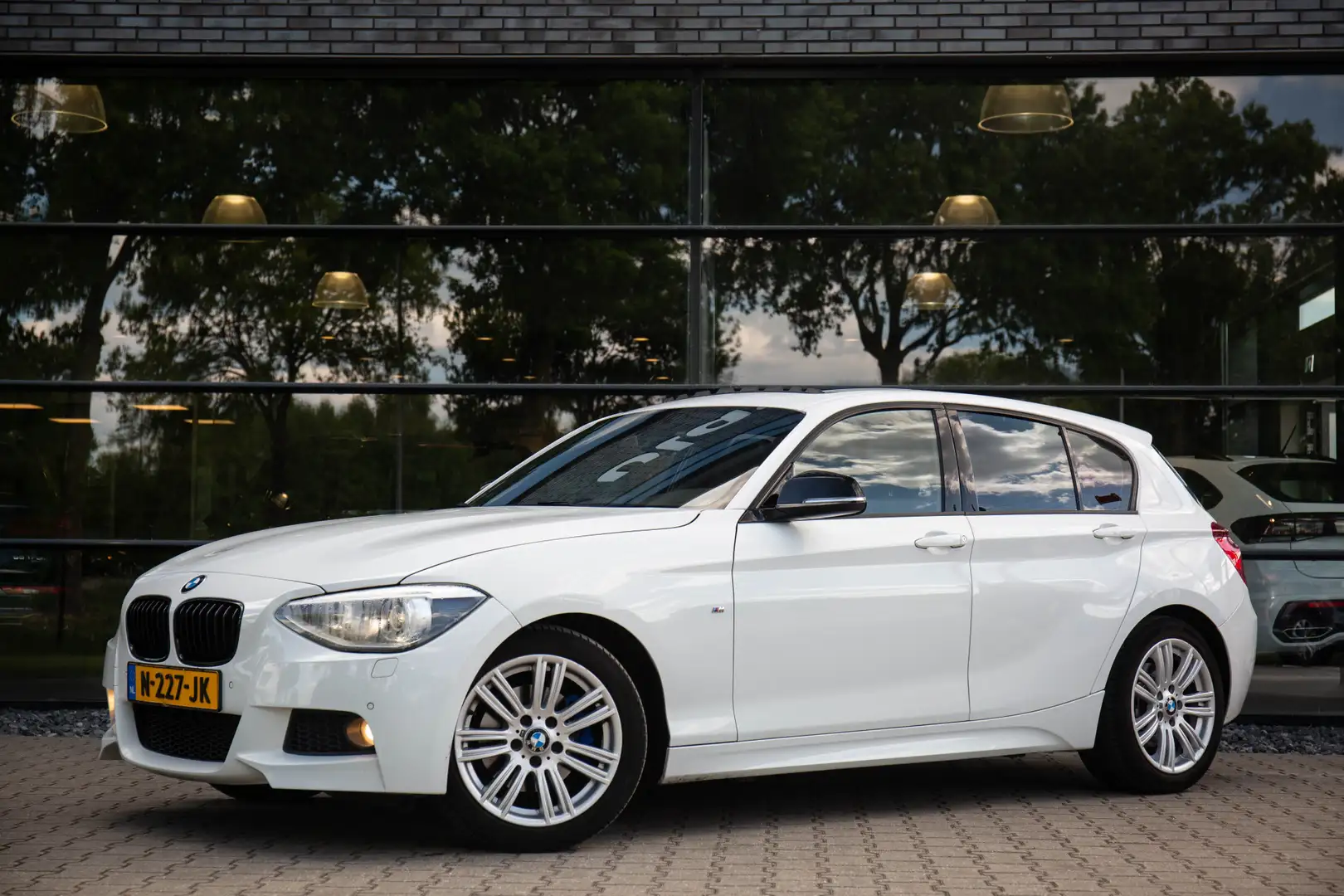 BMW 120 1-serie 120d High Executive , Pano dak, Cruise con Wit - 2