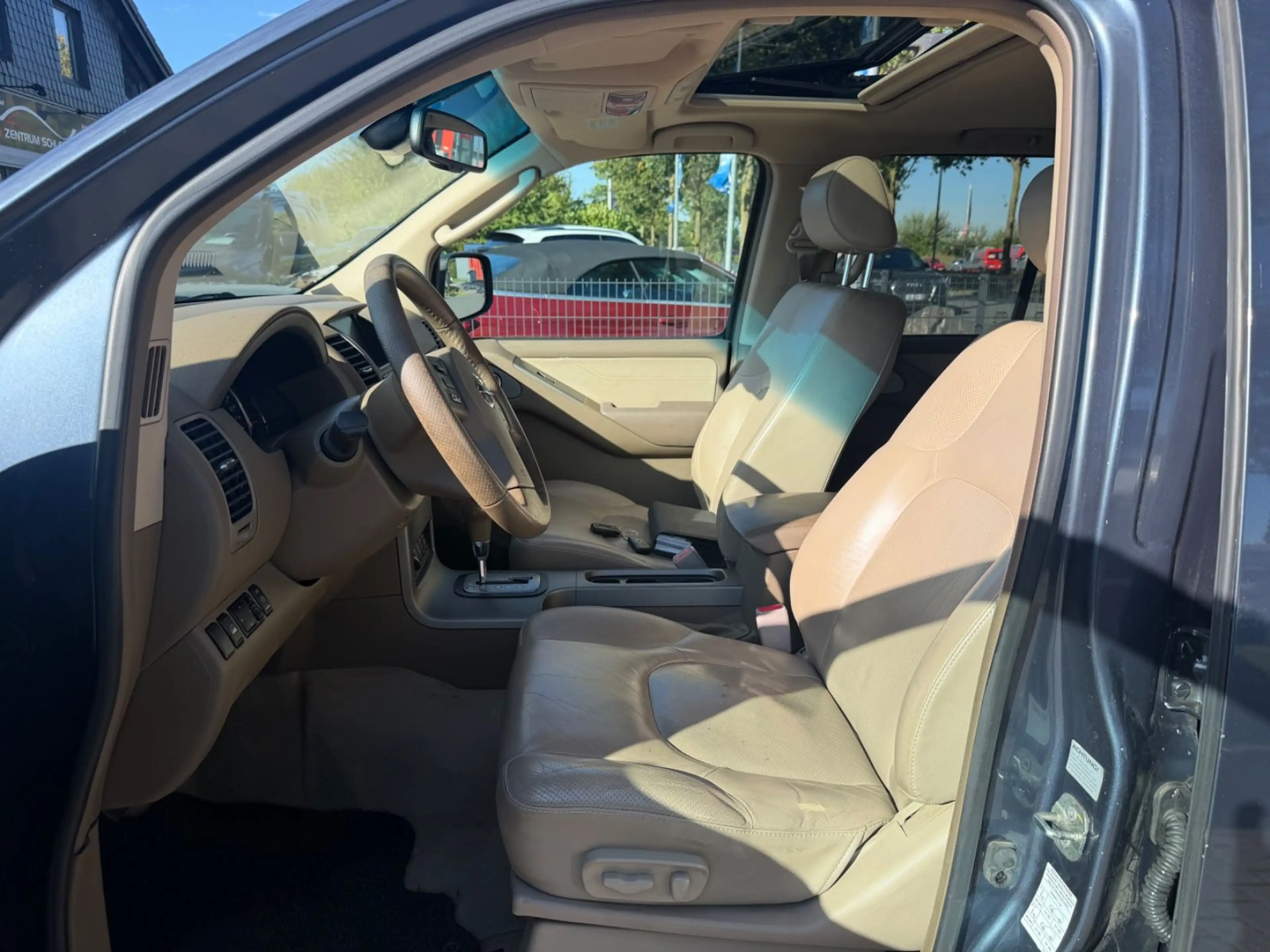 Nissan Pathfinder LE 2.5 dCi Kamer Xenon 7-Sitz S-Dach — photo 11