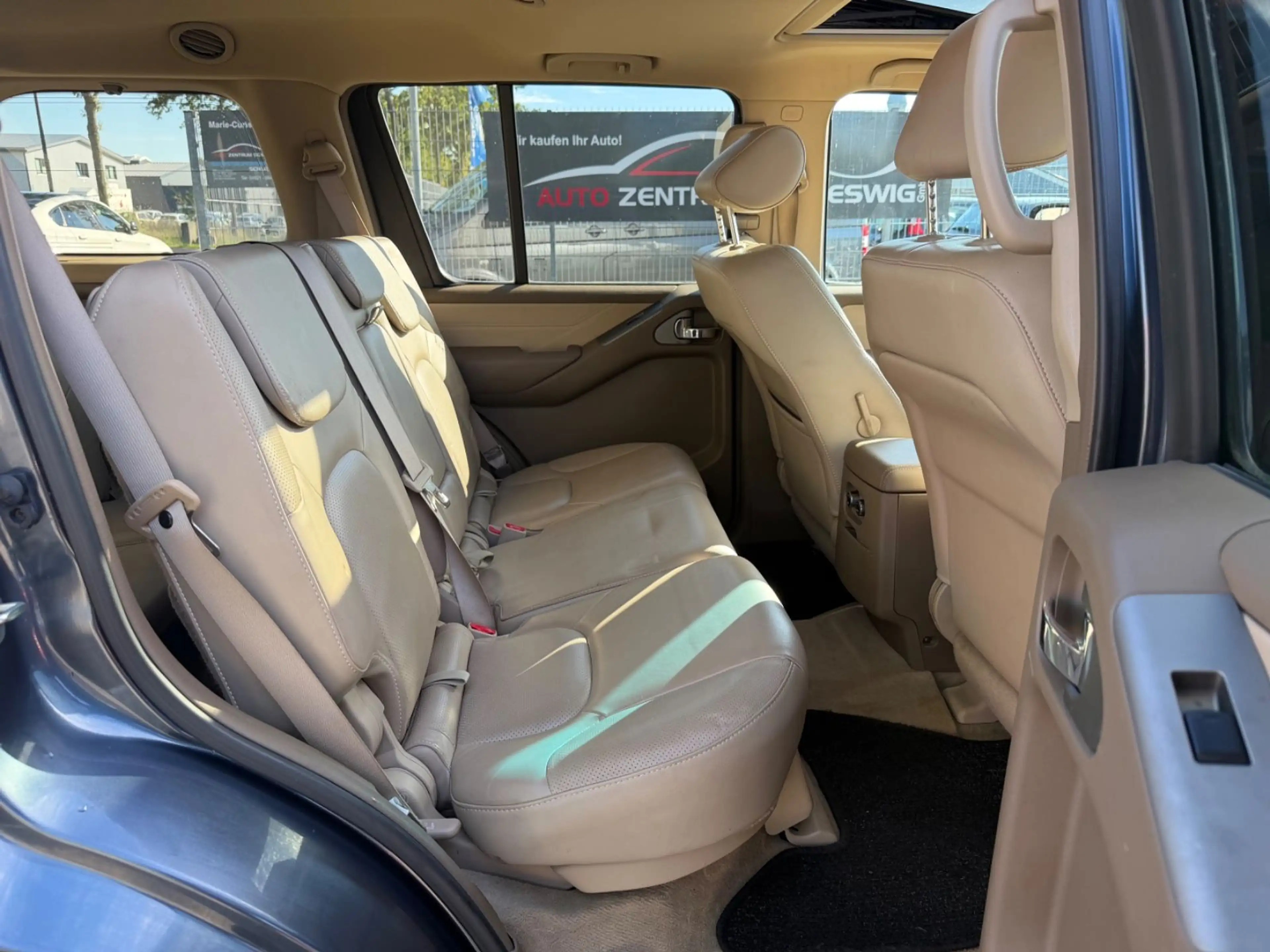 Nissan Pathfinder LE 2.5 dCi Kamer Xenon 7-Sitz S-Dach — photo 15