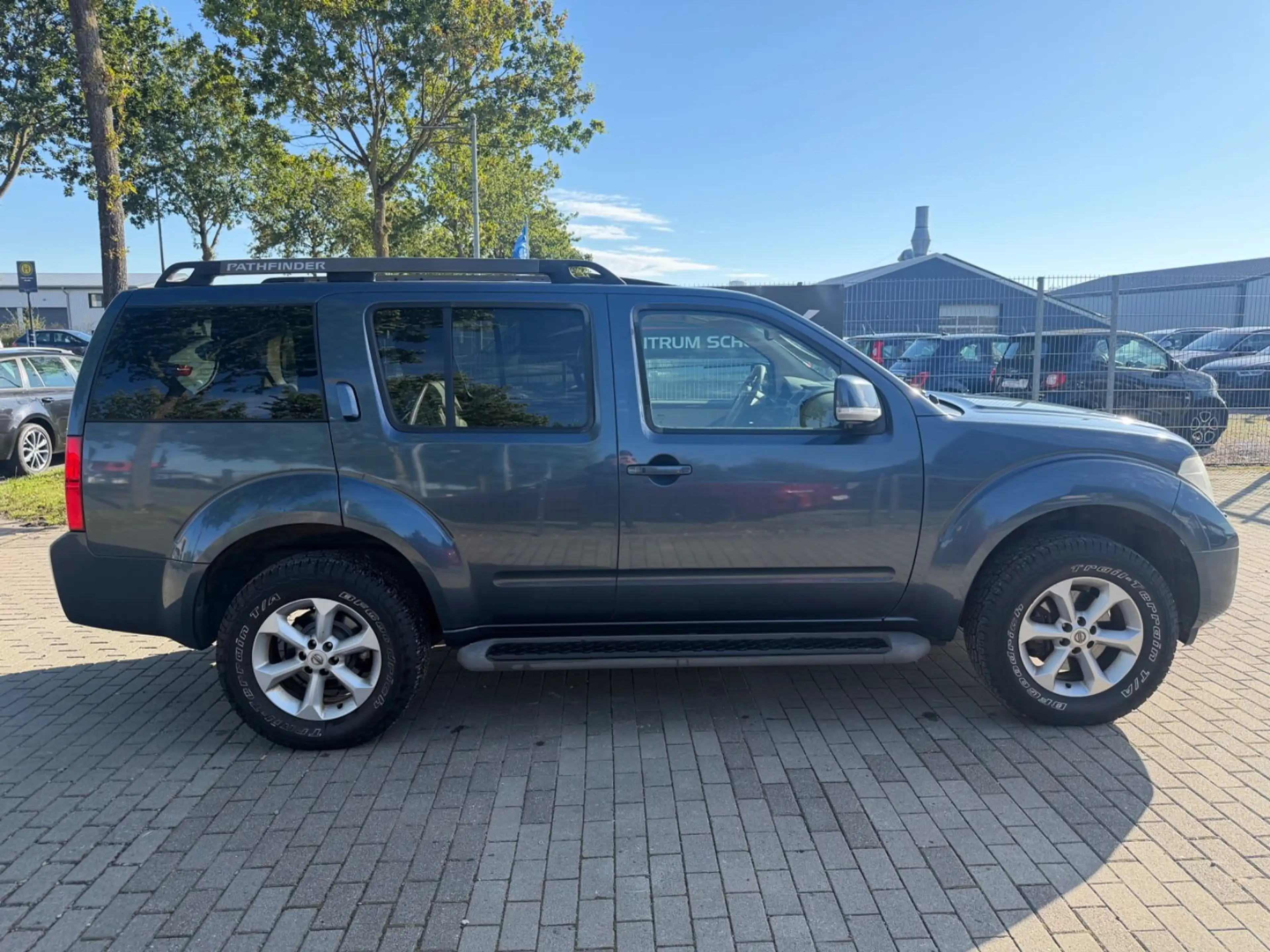 Nissan Pathfinder LE 2.5 dCi Kamer Xenon 7-Sitz S-Dach — photo 4