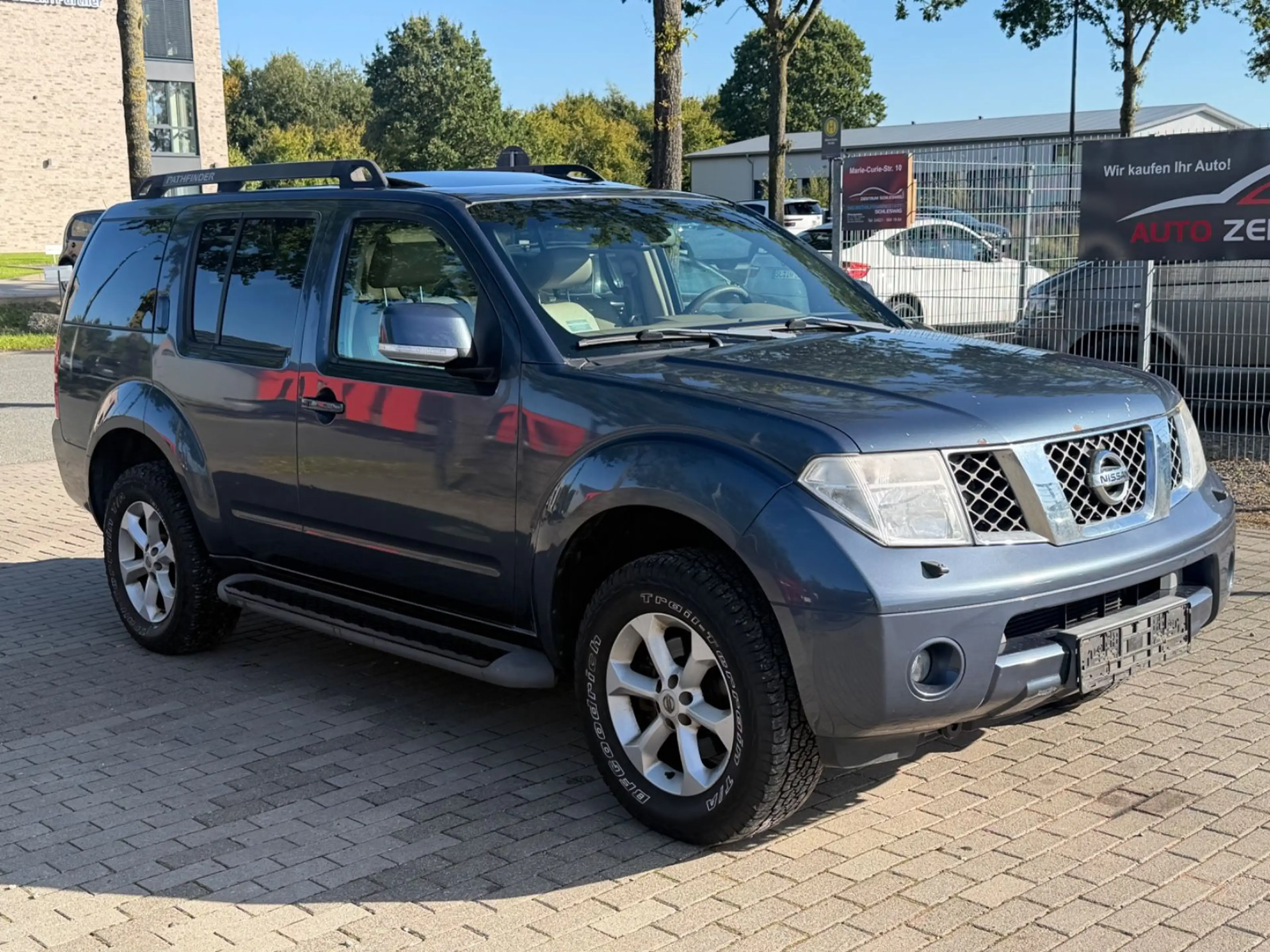 Nissan Pathfinder LE 2.5 dCi Kamer Xenon 7-Sitz S-Dach — photo 3