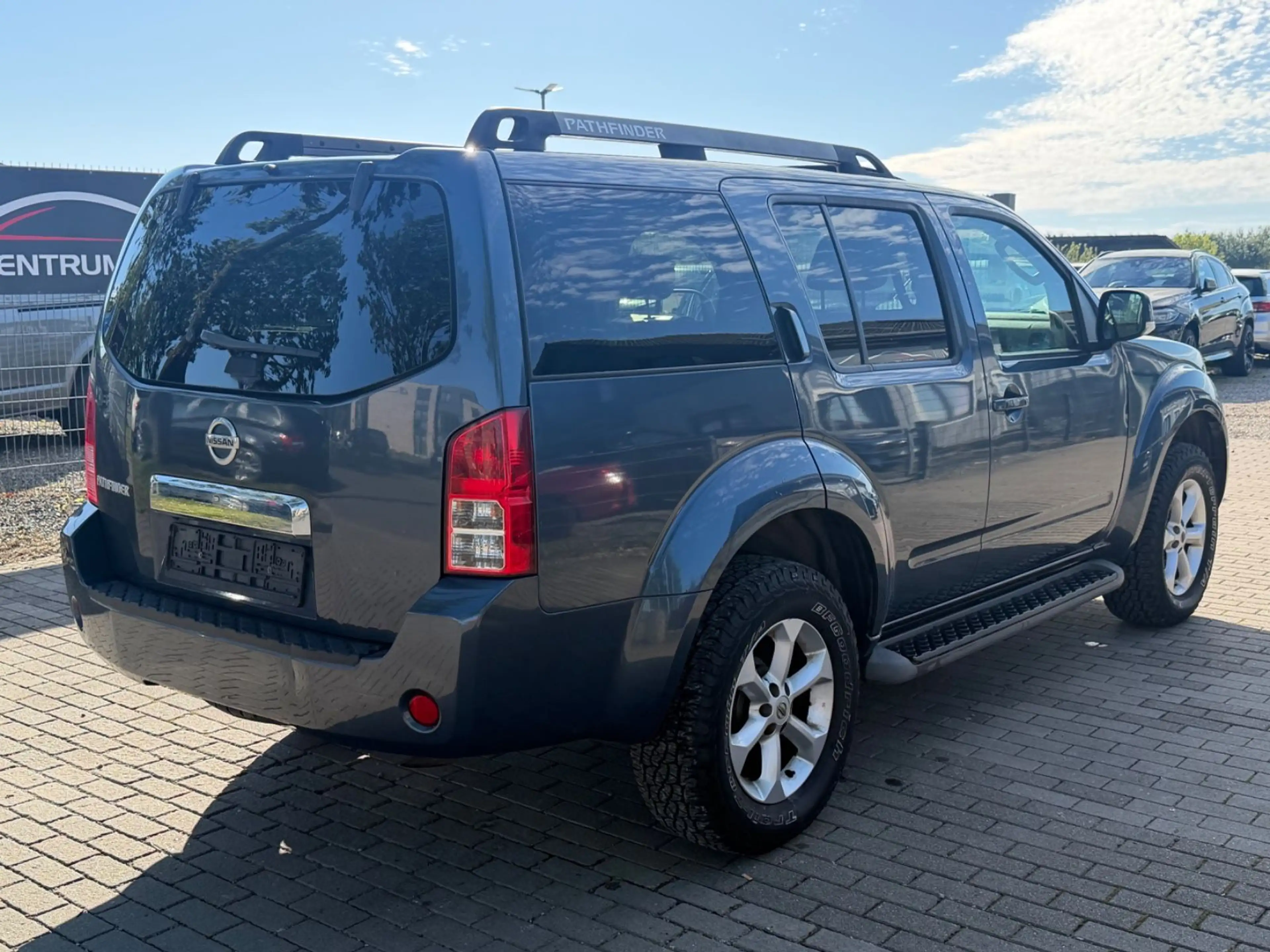 Nissan Pathfinder LE 2.5 dCi Kamer Xenon 7-Sitz S-Dach — photo 5
