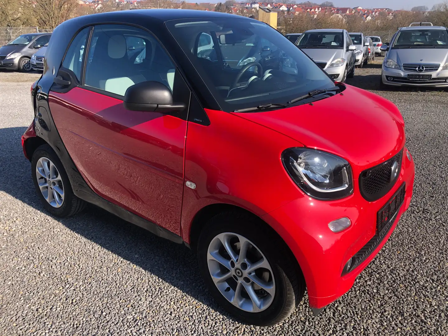 smart forTwo coupé 1.0 52kW*Klima*Panoramadach*1.Hand* Rosso - 2