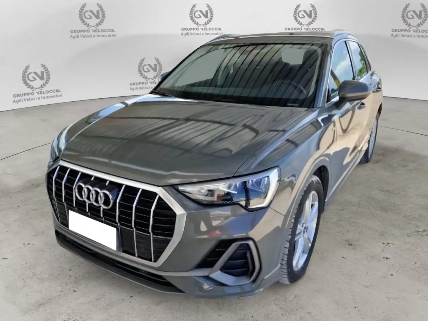 Audi Q3 35 TDI S tronic S line edition Grigio - 1