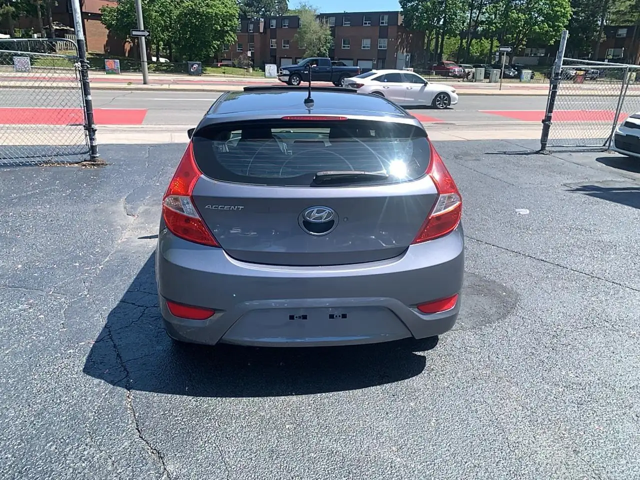 Hyundai ACCENT photo Hyundai ACCENT