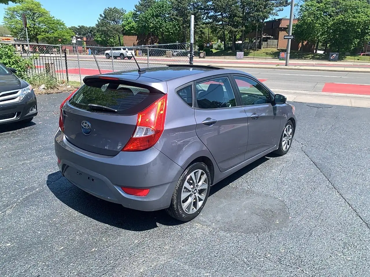 Hyundai ACCENT photo Hyundai ACCENT