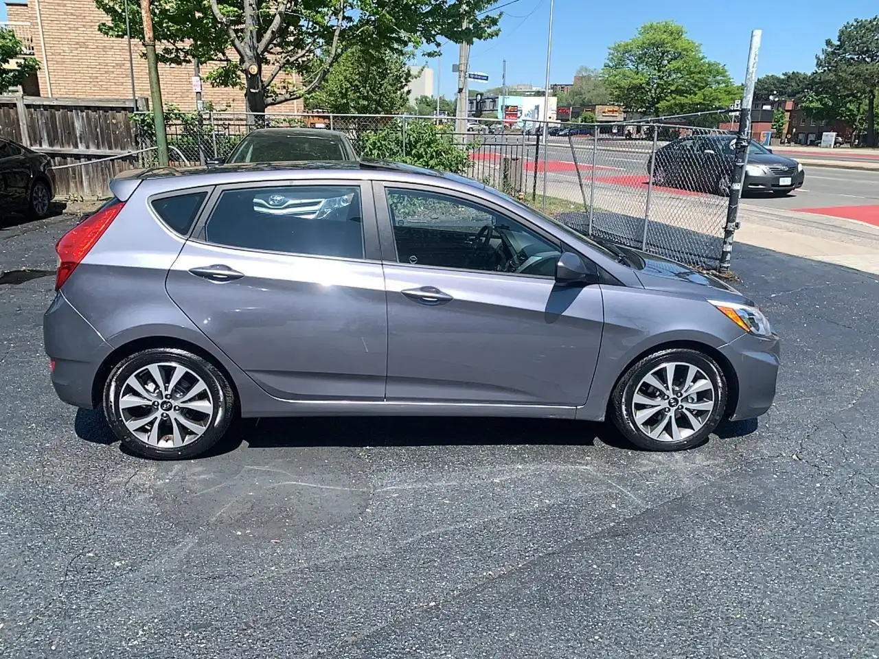 Hyundai ACCENT photo Hyundai ACCENT