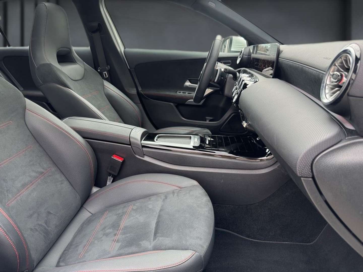 Mercedes Classe A 200 AMG Line - - Joinsteer - #4