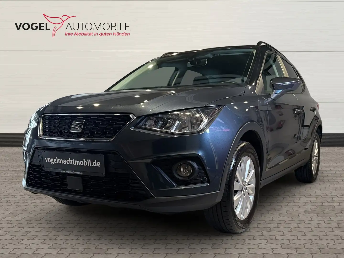 SEAT Arona 1.0 TSI Style Navi+Virtual+PDC+ParkAss+SHZ Grau - 1