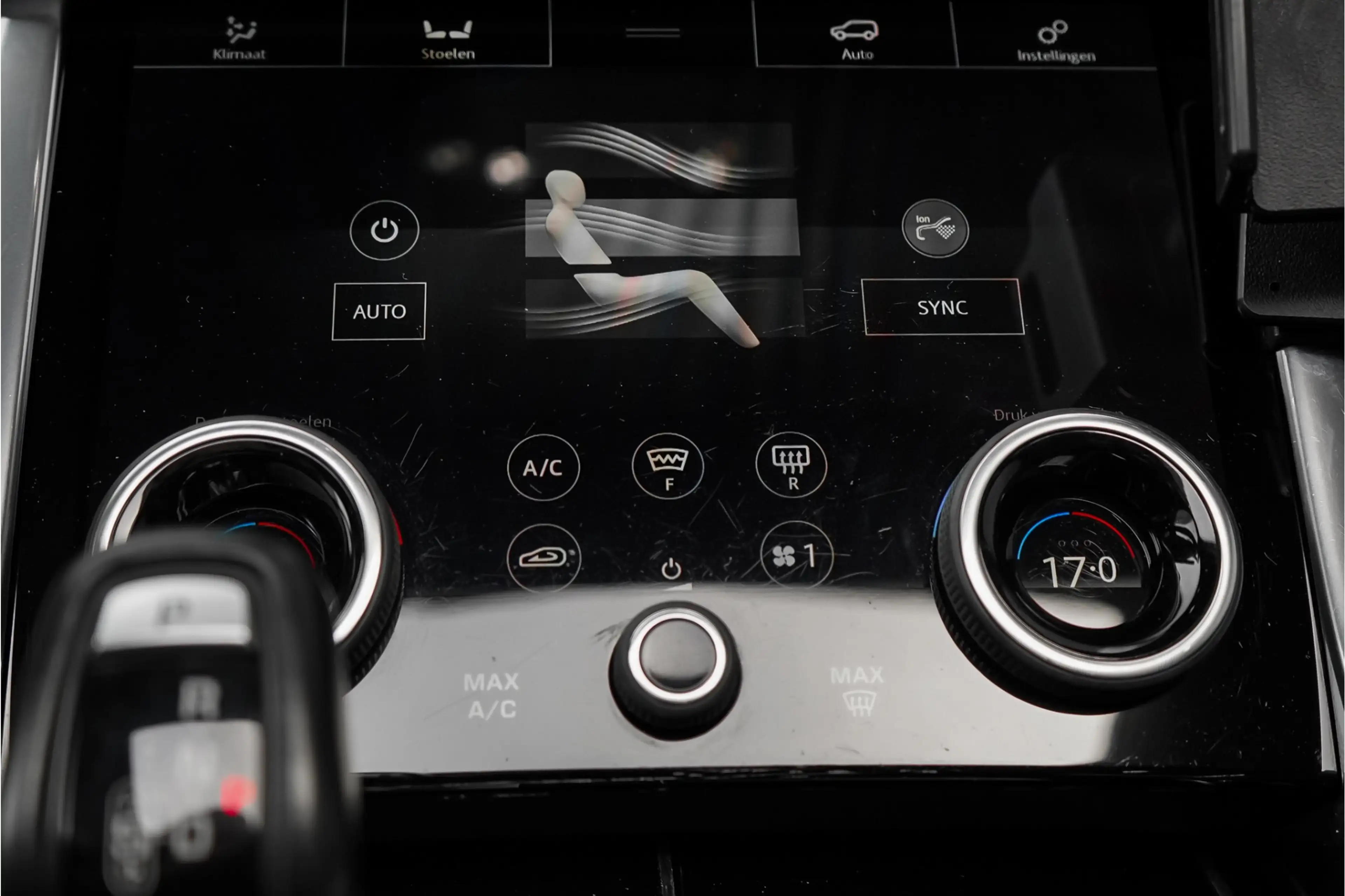 Land Rover Range Rover Sport 4.4 SDV8 HSE Dynamic Pano CarPlay Trekhaak 22" — photo 29