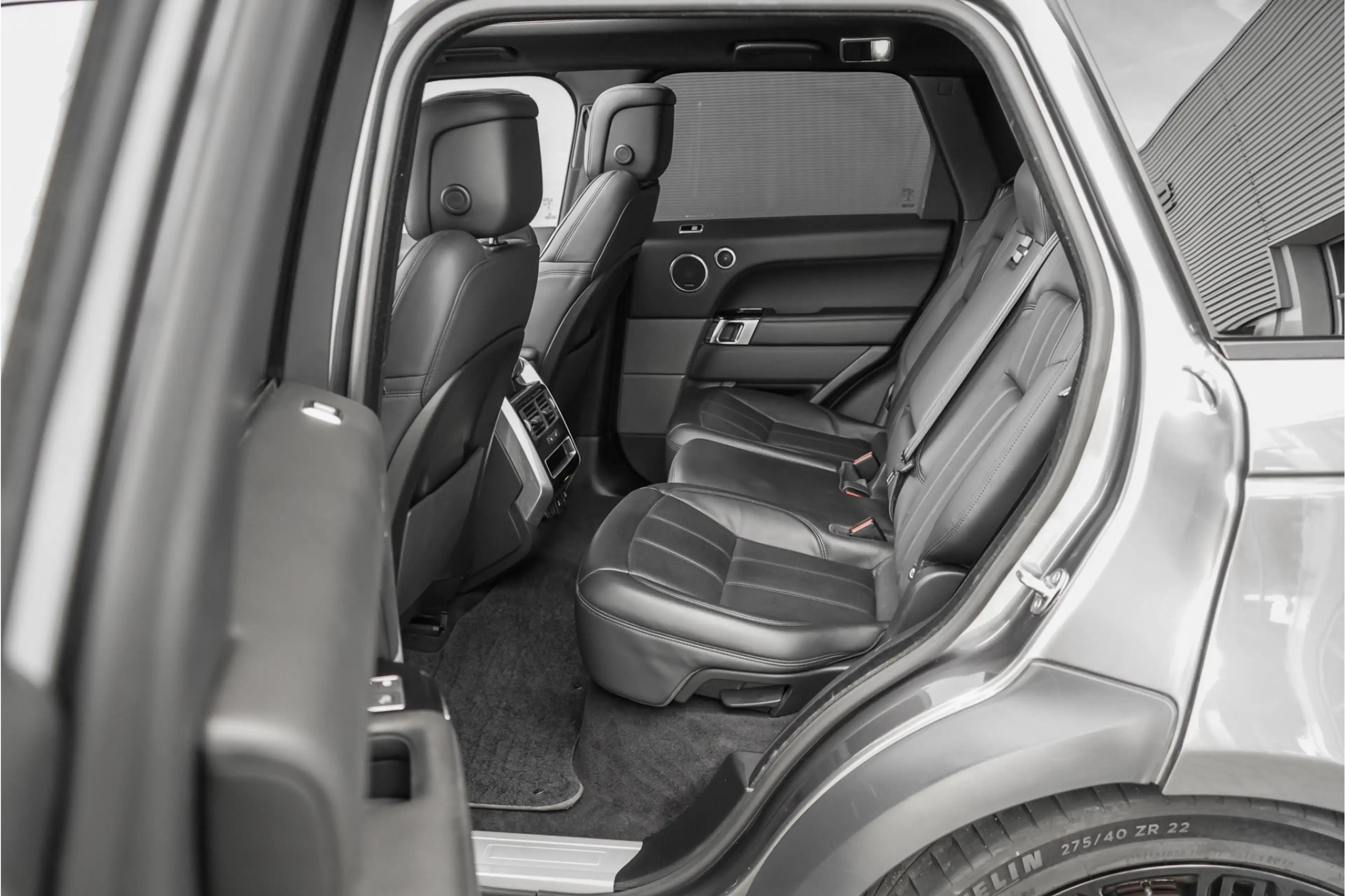 Land Rover Range Rover Sport 4.4 SDV8 HSE Dynamic Pano CarPlay Trekhaak 22" — photo 5