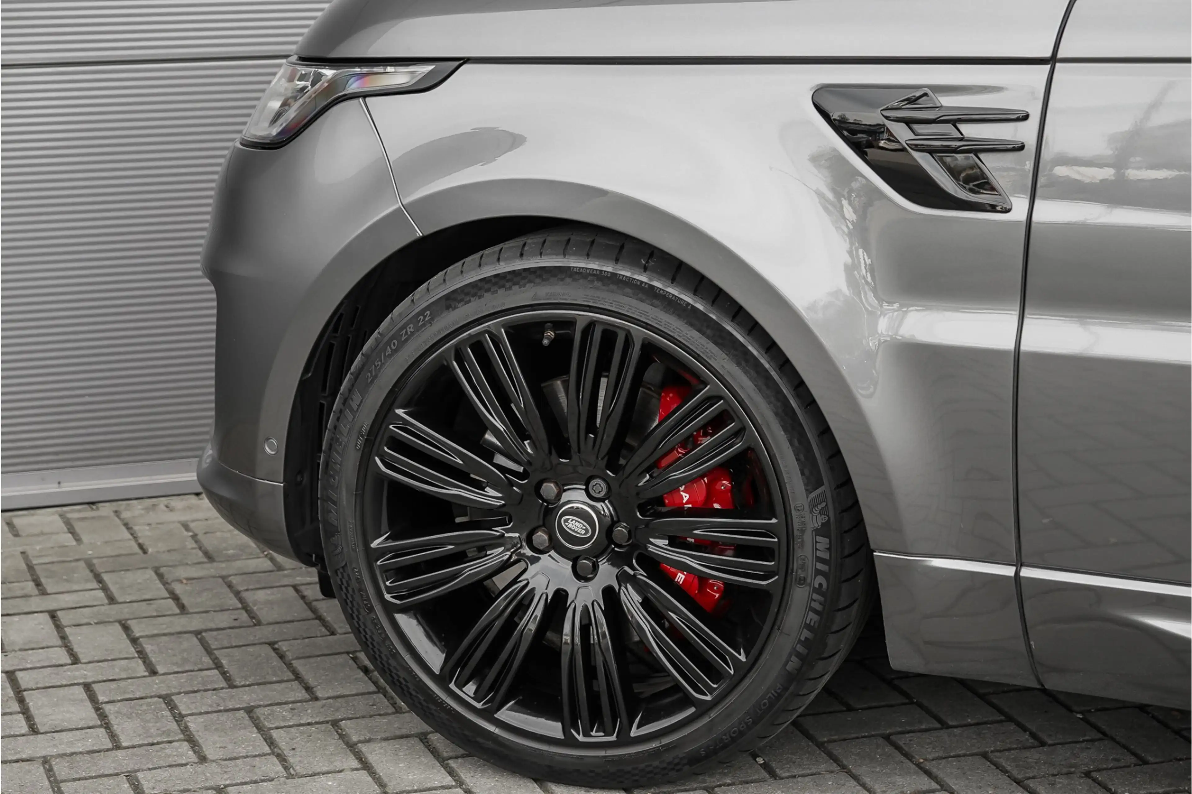 Land Rover Range Rover Sport 4.4 SDV8 HSE Dynamic Pano CarPlay Trekhaak 22" — photo 19