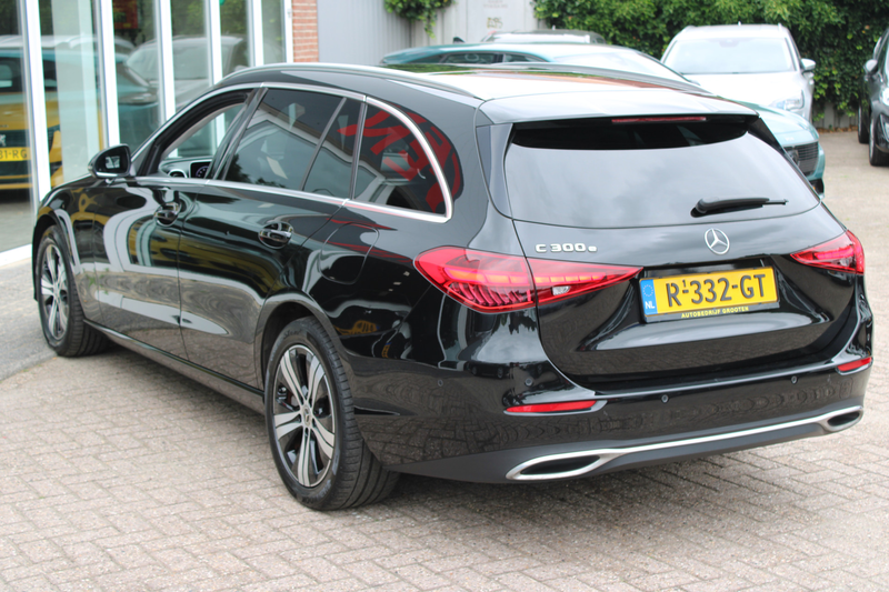Mercedes-Benz C 300 Estate e Luxury Line — photo 26