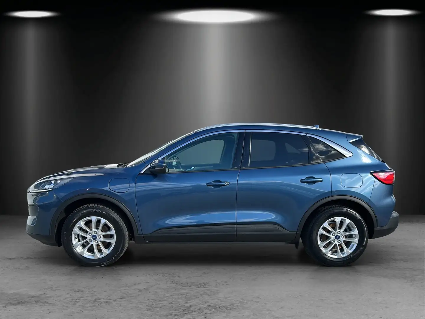 Ford Kuga 2.5 Titanium X Aut./LED/KAMERA/AHK/NAVI/B&O Bleu - 2