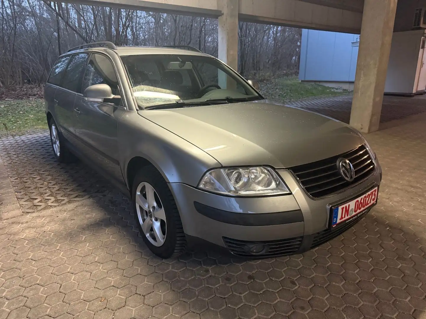 Volkswagen Passat Variant Comfortline Grau - 2